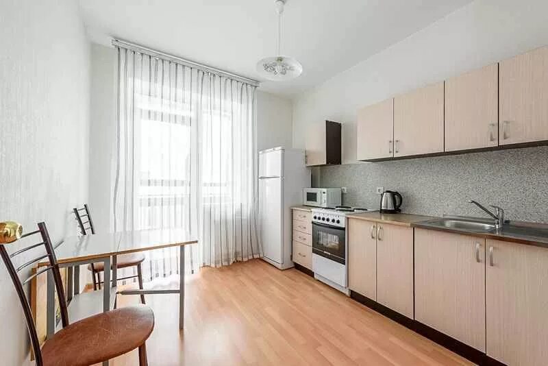 Однокомнатная квартира юго западная. Снять квартиру в иваново на длительный срок. Квартира на 38 квартал юго-запада 1. Метро динамо москва 1 комн квартира. Шимановского 10 сколько однокомнатных квартир.