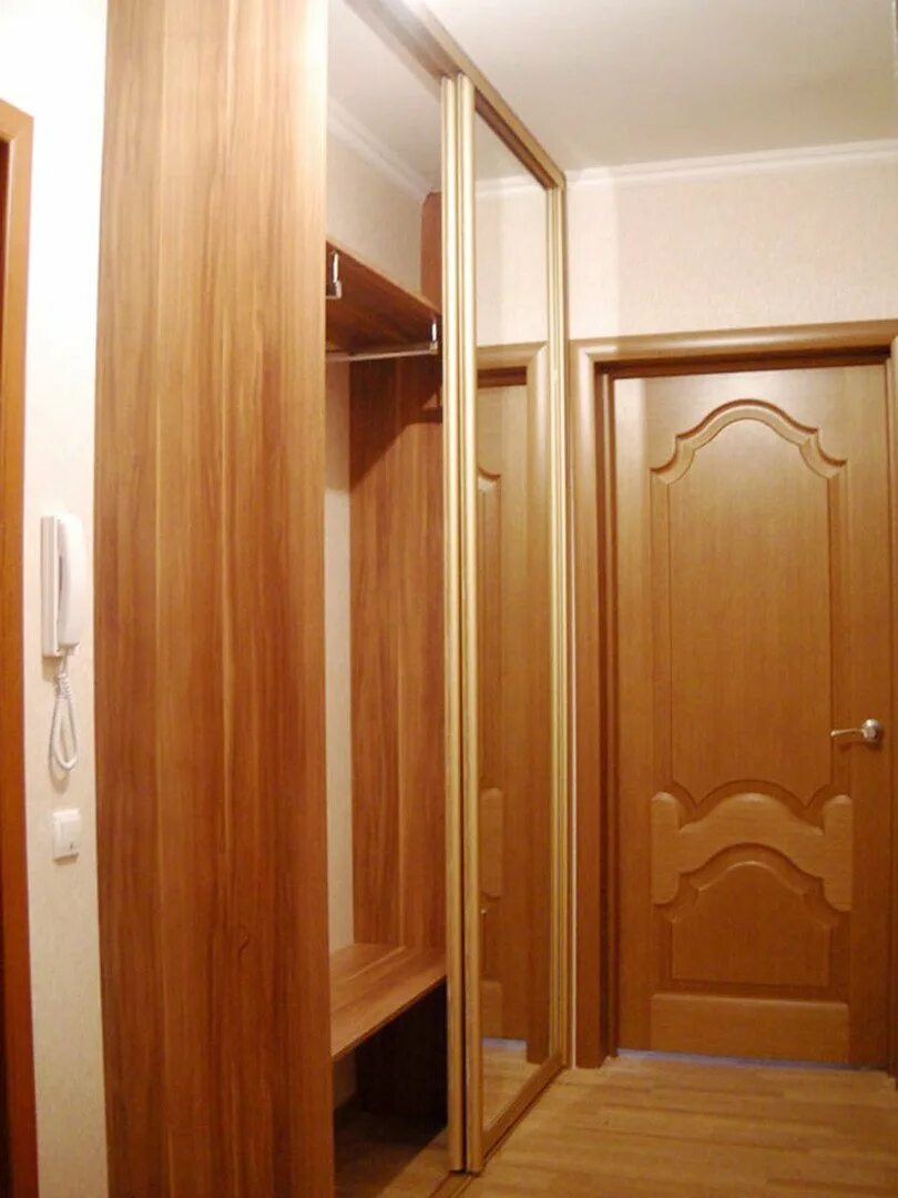 Шкаф глубиной 30 см в прихожую. Узкий шкаф в прихожую. шкаф-купе в узкую прихожую. шкаф купе в узкий коридор. узкая прихожая.