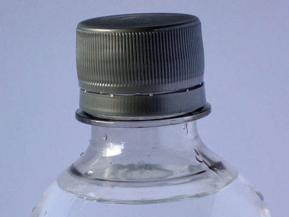 Жидкость в бутылке
