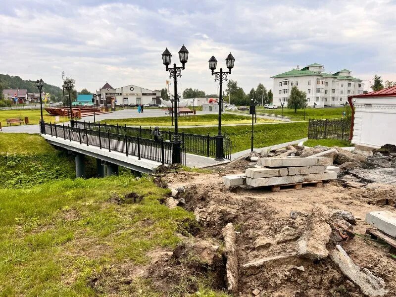 Пожар в тобольске. Юргинское тюменской области. Мост через уводь ковров. Типичный тобольск чс. Тобольск летом 2023.