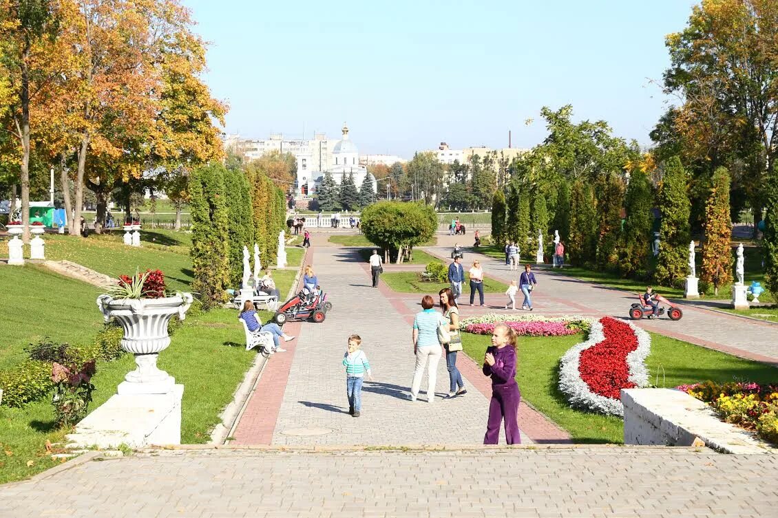 Сады тверь. Горсад Тверь. Городской сад Тверь праздники. Городской сад Томск.