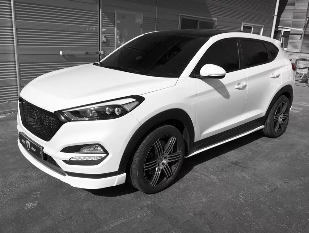 Тюнинг туссана. Hyundai Tucson 2016 белый. Hyundai Tucson 2019. Хендай Туссан 2016 белый. Hyundai Tucson Tuning.