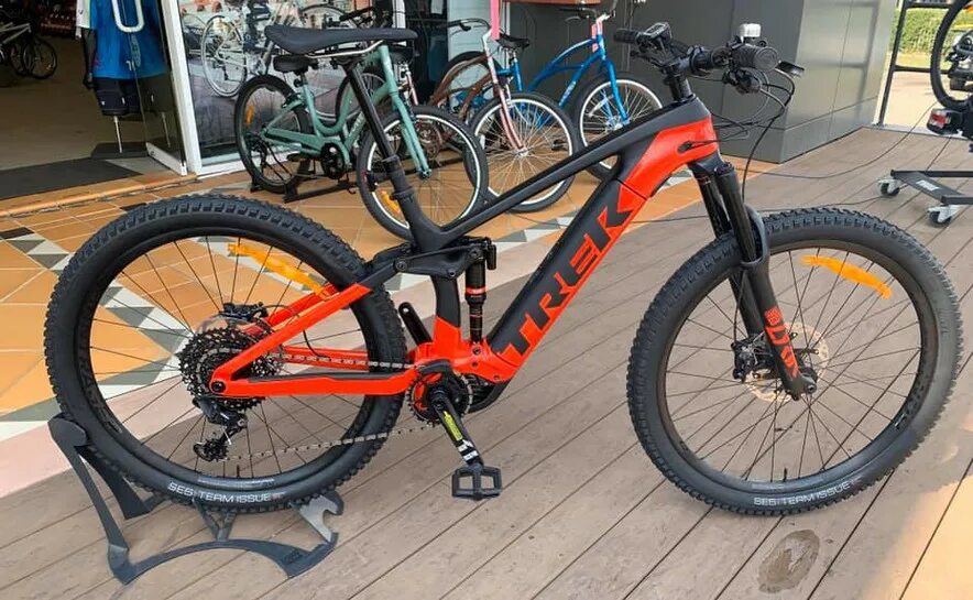 Велосипед Trek Slash 9.8 XT. Trek Rail 9 GX 2021. Trek Rail, s. Trek Supercaliber Geometry.