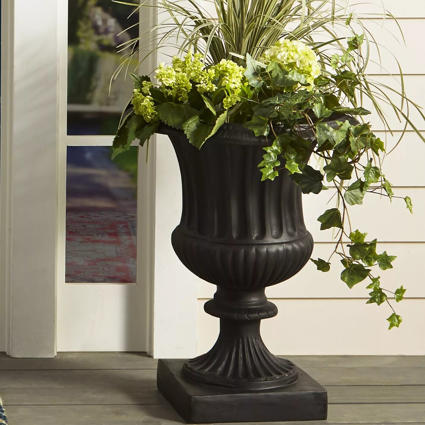 Как называется вазон. Вазон max planter-1121. композиции в вазонах. цветочные композиции в вазонах. вазон с цветами.