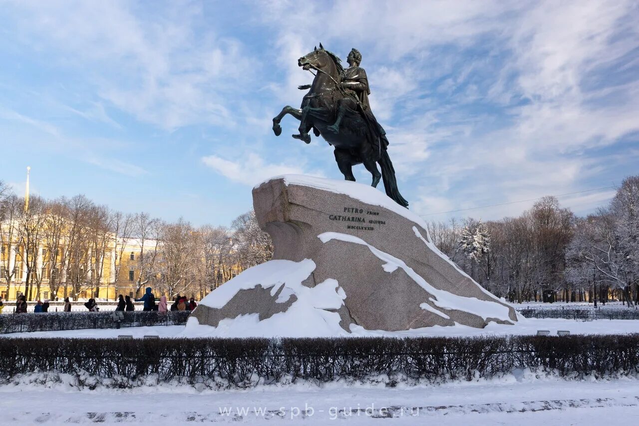Сенатская площадь санкт-петербург зима. Санкт-петербург зима медный всадник. Зимний питер медный всадник. Зимний петербург медный всадник. Питер медный всадник зимой.