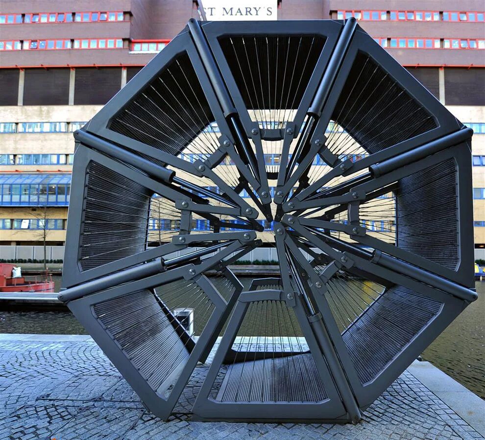 Rolling bridge. Сворачивающийся мост, лондон, англия. rolling bridge мост-трансформер. the rolling bridge лондон.