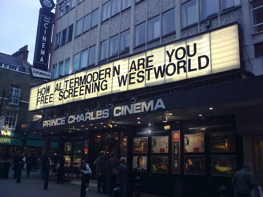 London Cinema. Odeon in London. Луна Синема Лондон. The most popular Cinema in London.