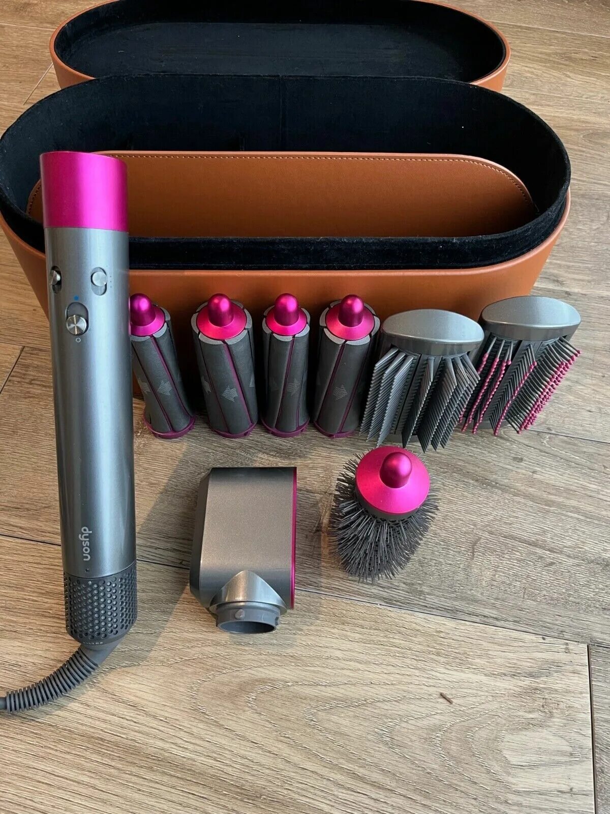 Dyson розовый. Дайсон hs01. dyson airwrap. dyson airwrap розовый. dyson стайлер розовый.
