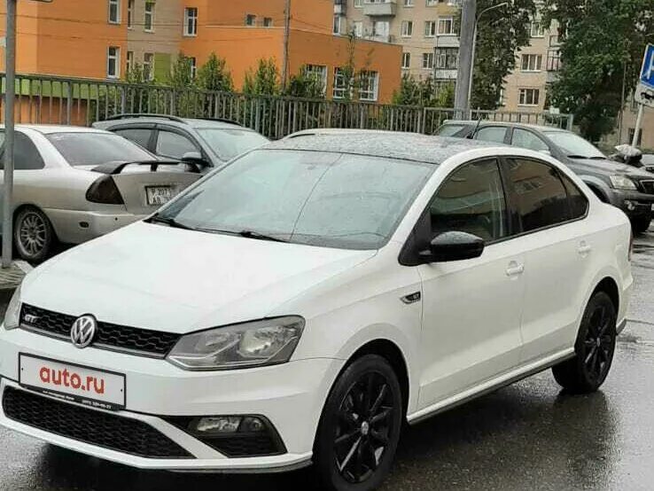 Фольксваген поло 2017. Фольксваген белый. Volkswagen Polo белый каблук 90е года. Купить в Новосибирске Volkswagen Polo 2017 год погорелец. Фольксваген поло 2017 года выпуска