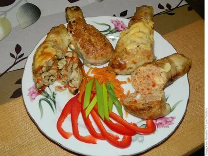 Голени фаршированные грибами в духовке