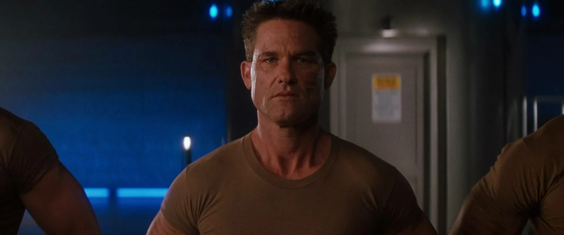 Курт рассел солдат. Солдат фильм 1998. Курт рассел солдат. Американский фильм солдат 1998. Солдат фильм 1998.