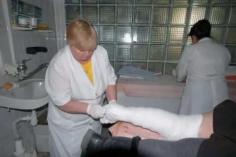 Наложили гипс в травмпункте