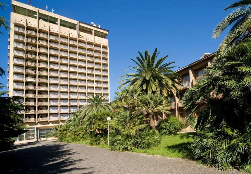 Amza Park Hotel 5 Абхазия. Амза отель Абхазия Гагра. Пансионат Энергетик Гагра. Пансионат Энергетик Абхазия. Amza гагры