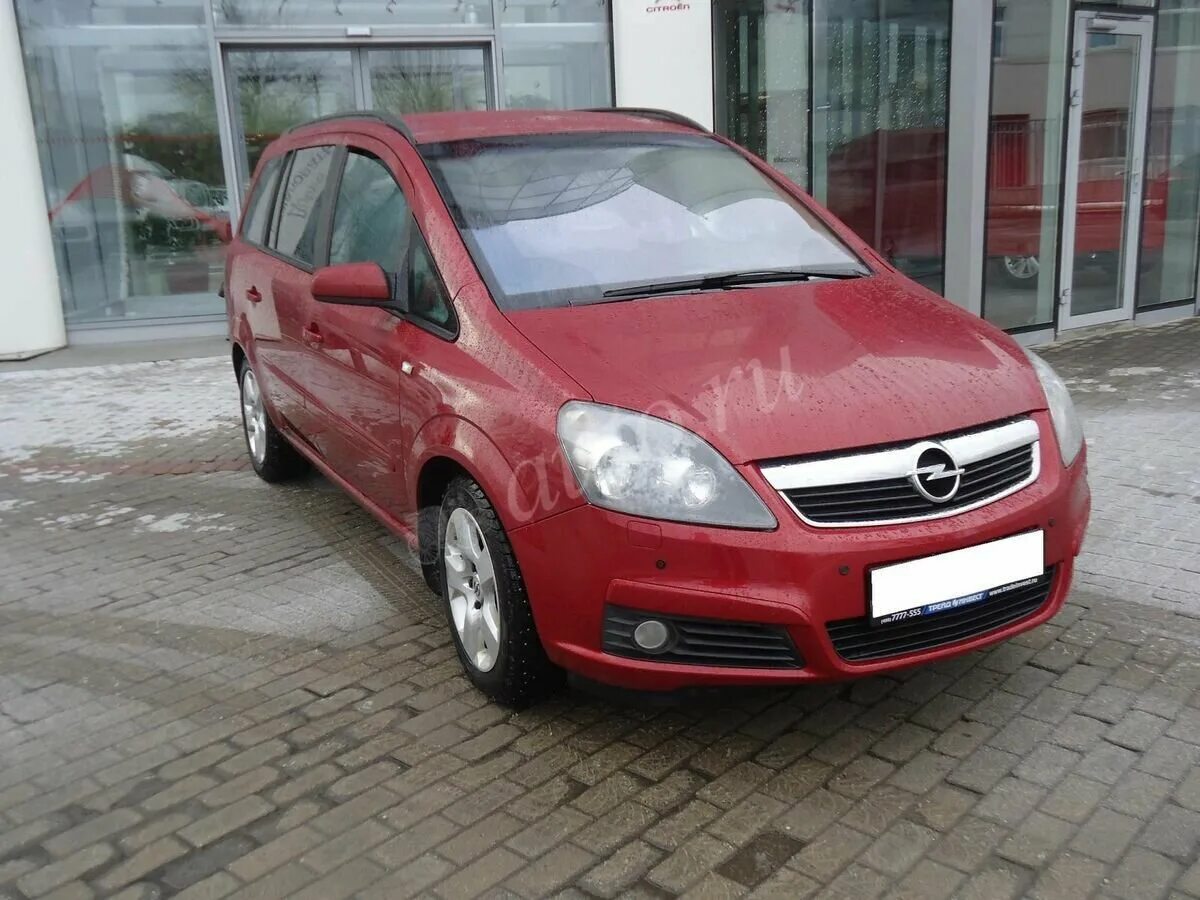 Крыша зафира б. Opel Zafira b 2006. Красный Opel Zafira b. Опель Зафира красная. Zafira b 2006 года.