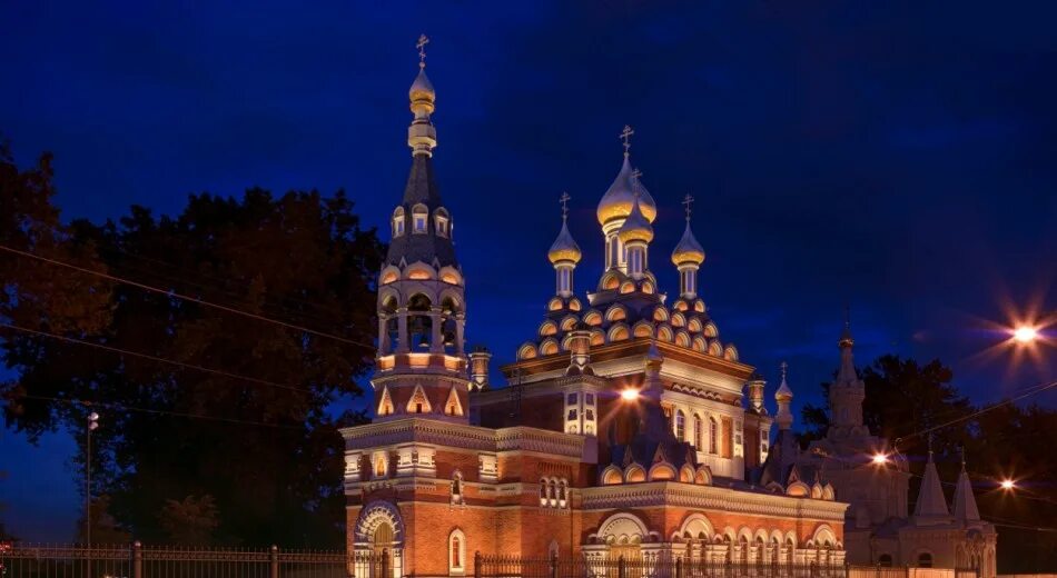 Храм иконы всех скорбящих радость с грошиками в спб. Обуховской обороны. Обуховской обороны. Подворье зеленецкого монастыря. Храм на обуховской обороне 24.