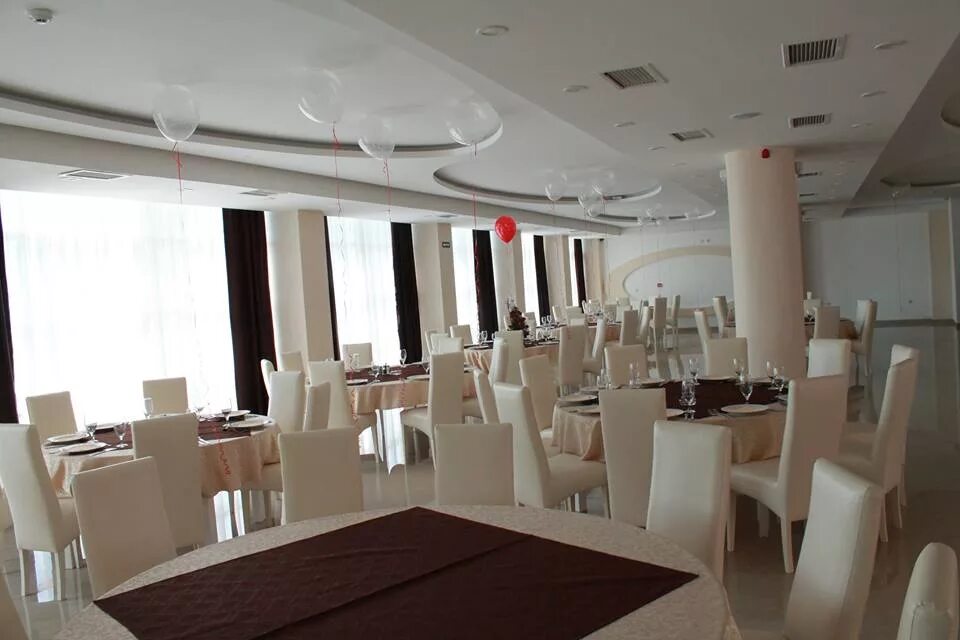 гостиница комфорт тюльган. гостиница семь королей котельниково волгоградская область. лакомка череповец. ресторан кристалл котельниково.