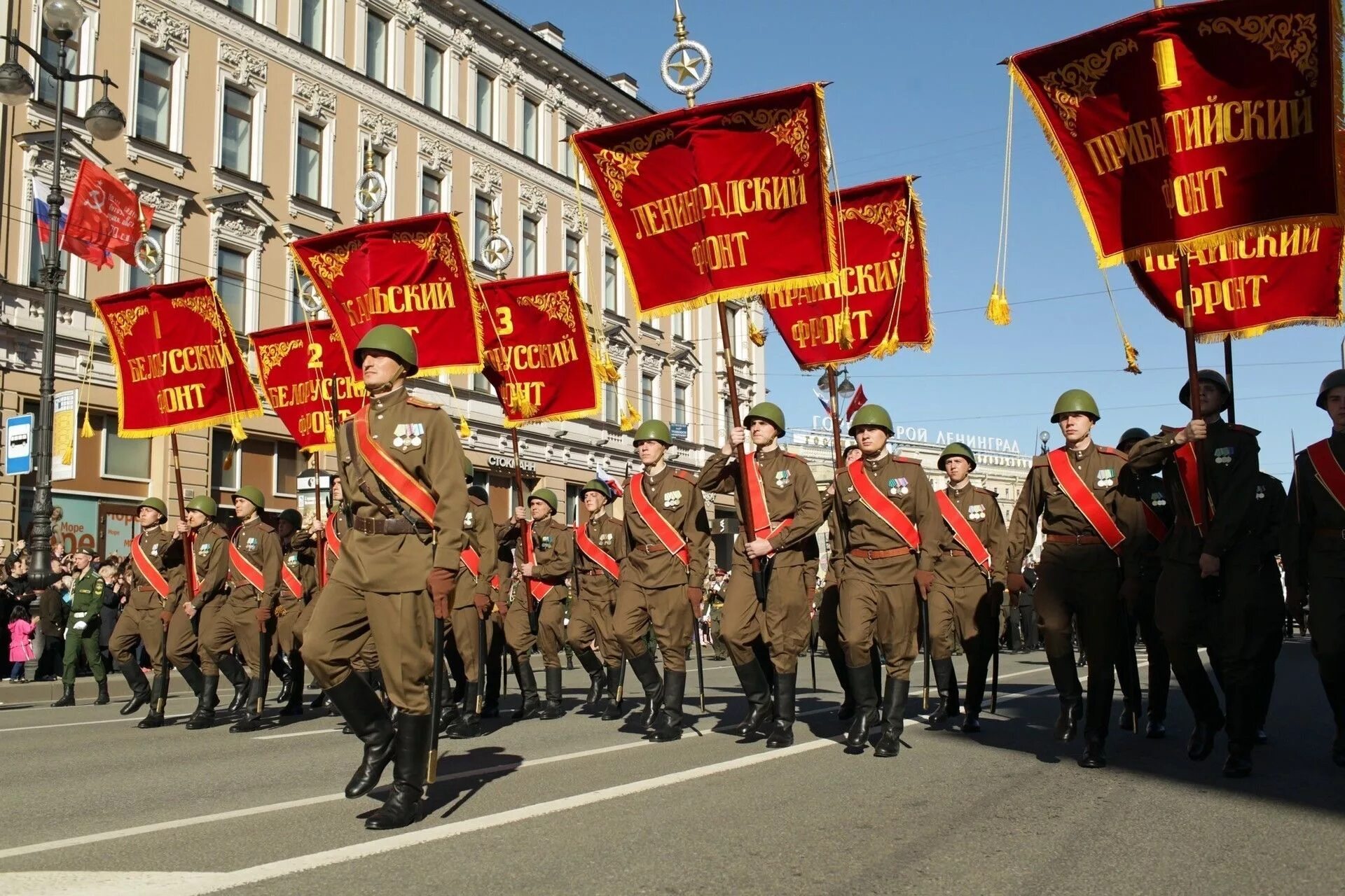 Бессмертный полк Петербург. Бессмертный полк 2015 СПБ. 9 Мая Бессмертный полк Санкт Петербург. Парад Победы Бессмертный полк.