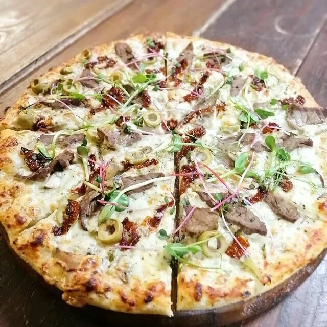 Меню пиццерия бургерная. Тук сэндвич с ветчиной и сыром. Бургер пицца кущевская меню. Бургер пицца кущевская. Пицца на мангале на решетке.