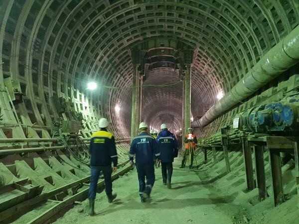 Проходческий щит Метрострой СПБ. Шмидт Метрострой Северной. Машина для строительства метро. Станция Кировский завод. Строительство останавливается