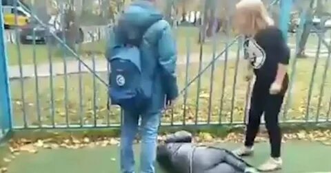 Униженная девушка видео