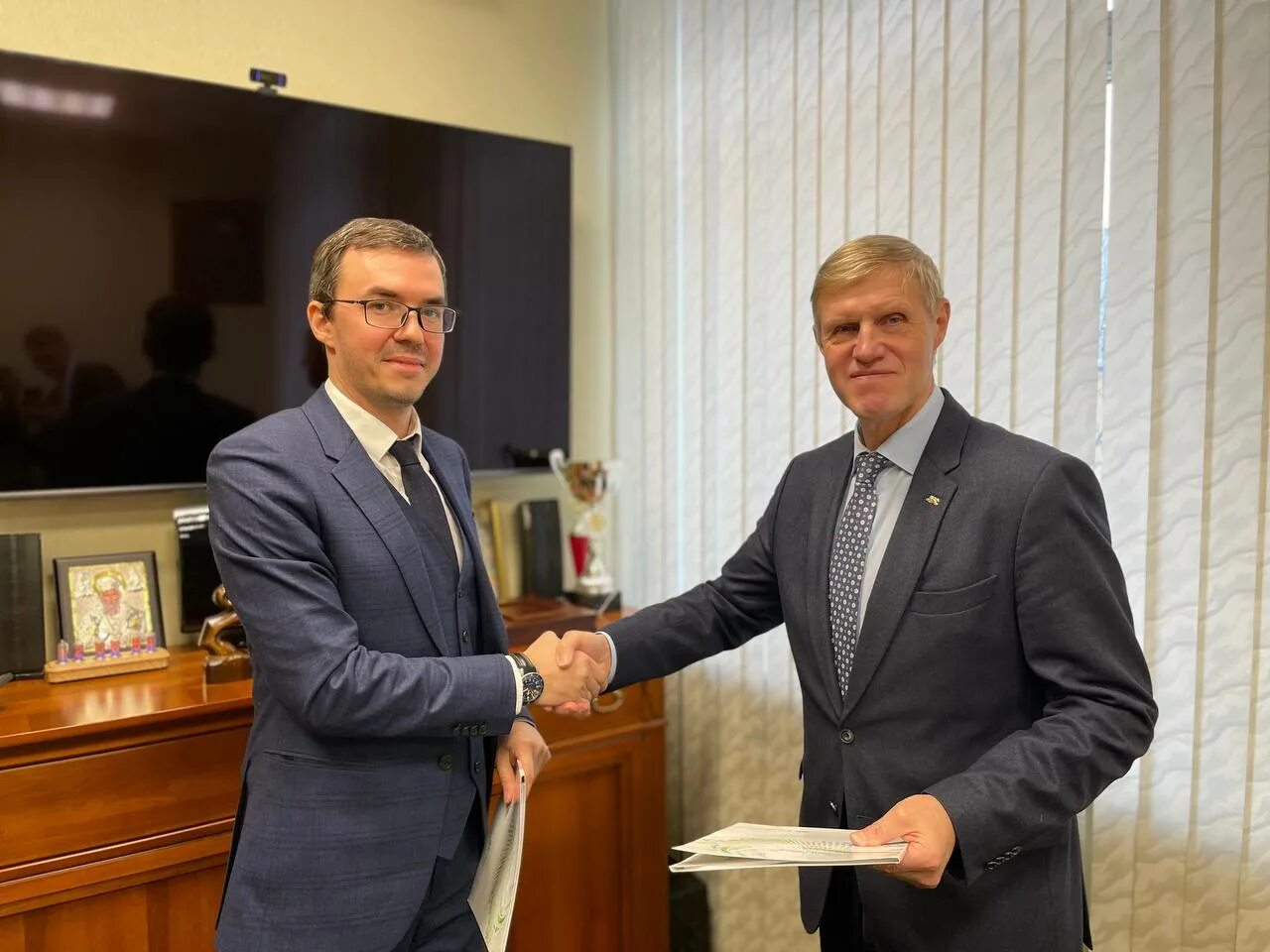 Ооо эко‐сервис санкт-петербург. Girl express эко проф. Ооо эко-экспресс-сервис. Царькова наталья сергеевна эко-экспресс-сервис. Эко экспресс сервис.