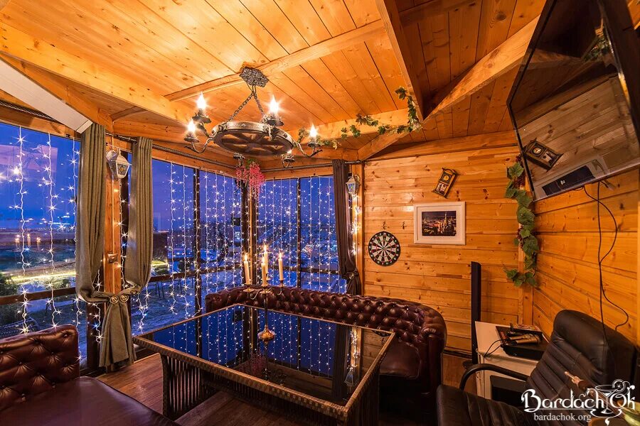 Полок баня 2 на 2 чертеж. Сауна на крыше спб. Стандартная высота потолка в бане в парилке. Баня на высоте. Проект бани 4х5 из бруса.