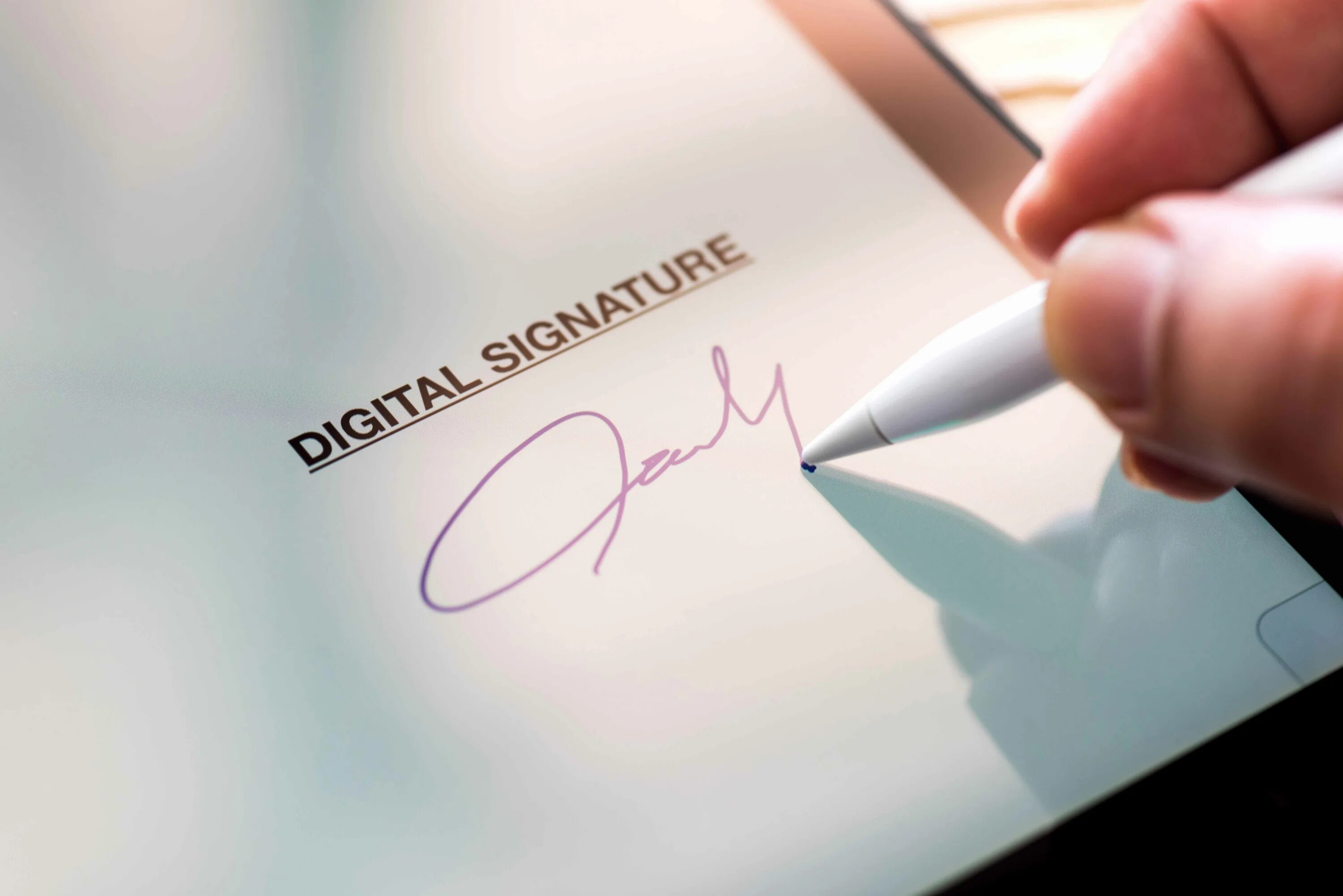 Подпишет ли. Электронная подпись. Электронно цифровая подпись. Электронно цифровая подпись картинки. E-Signature.