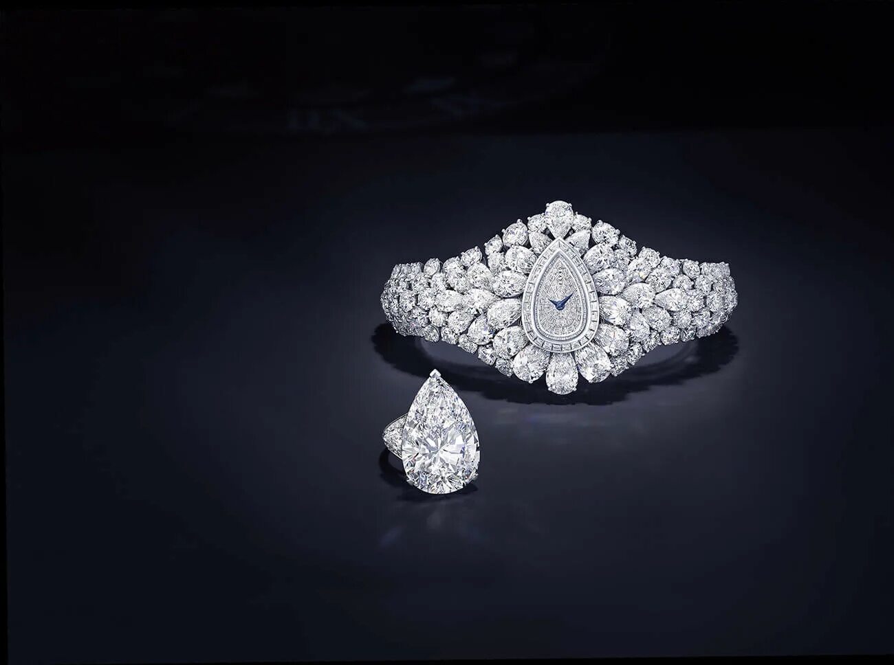 Шоурум ювелирных украшений first class diamonds