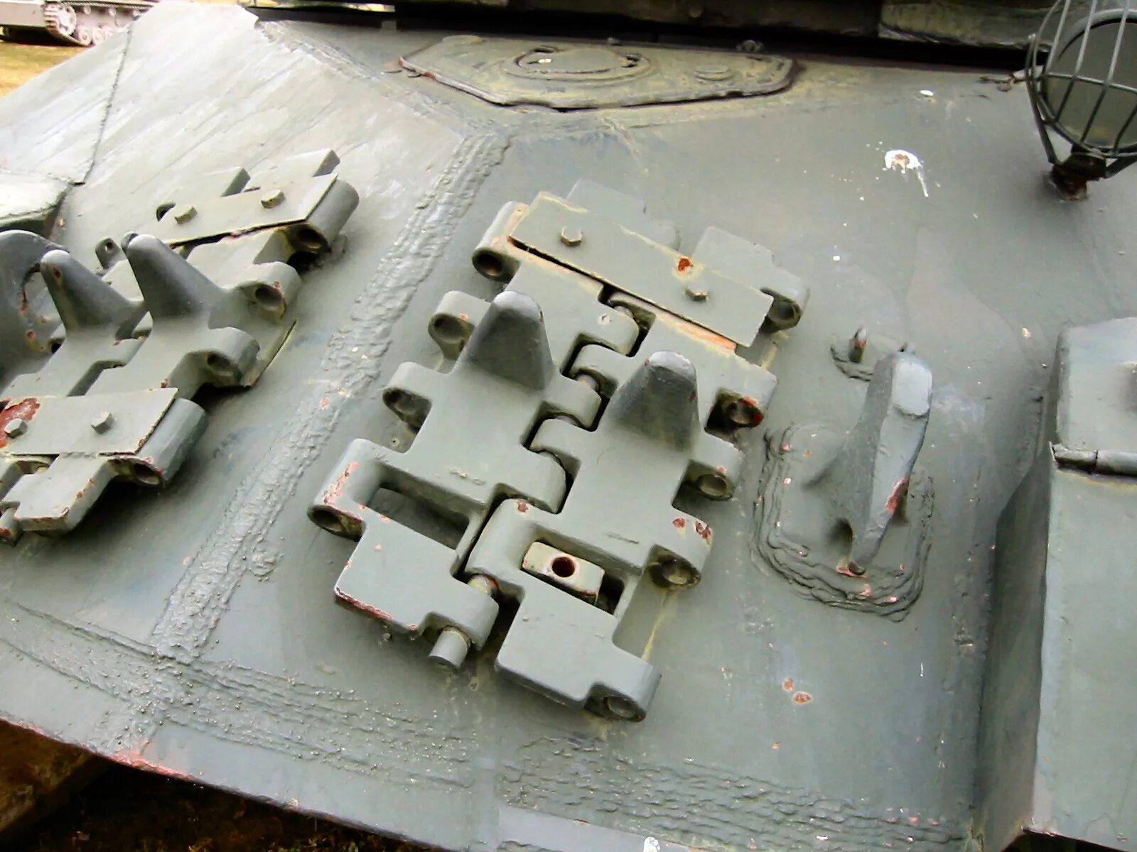 гусеницы танка т-34-85. трак танковый кв 1с. траки т-55 омш. трак гусеницы m3 lee. траки танка ис3.