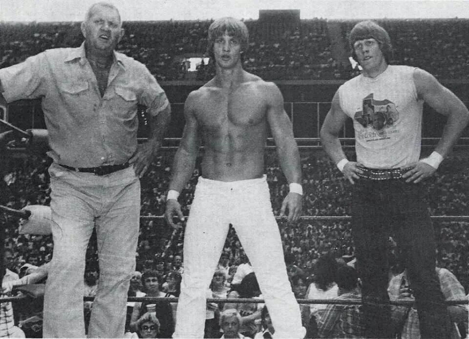 Кевин von Erich!. Дэвид фон Эрих. Kevin von Erich семья. Фриц фон Эрих реслинг. Майк фон эрих