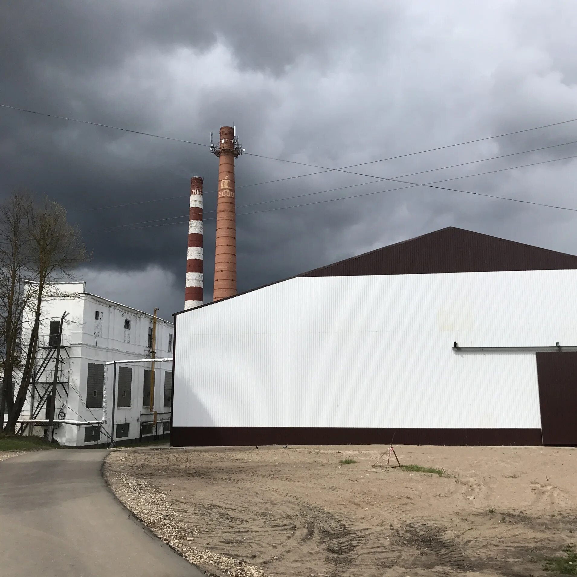 Тверской стекольный. Стекольный завод имени Луначарского. Березайка Тверская область стекольный завод. Завод имени Луначарского Березайка. Стекольный завод им Луначарского в пос Березайка.