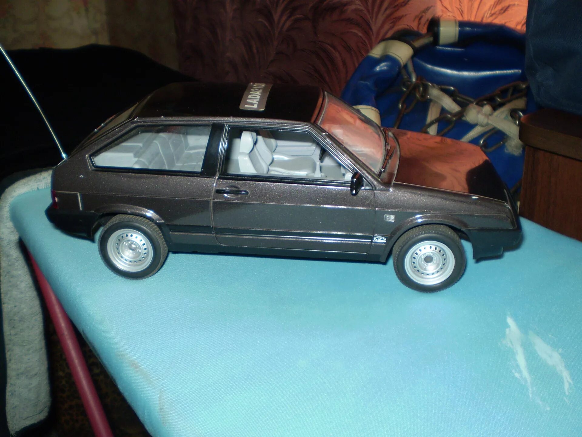 16 1. Машинка на радиоуправлении форд фиеста. Машина р/у 1:16 toyota land cruiser. 16. Traxxas e revo vxl.