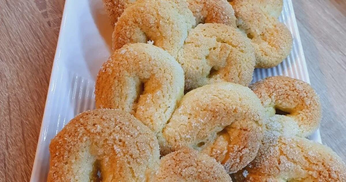 Крендель сахарный. Крендель сахарный. Крендель сахарный. Крендель с сахаром. Турецкие крендельки.