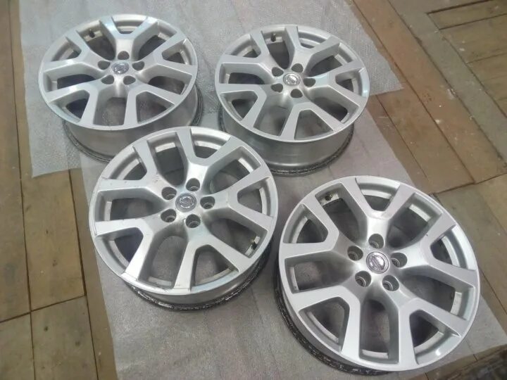 оригинальные диски nissan x-trail т31. оригинальные колеса ниссан. Nissan x-trail диски r18 оригинал. оригинальные колеса ниссан. оригинальные диски ниссан х-трейл т31.