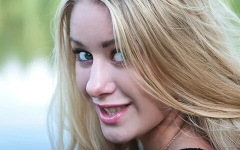 fame. hd. ella. outdoors. models. 