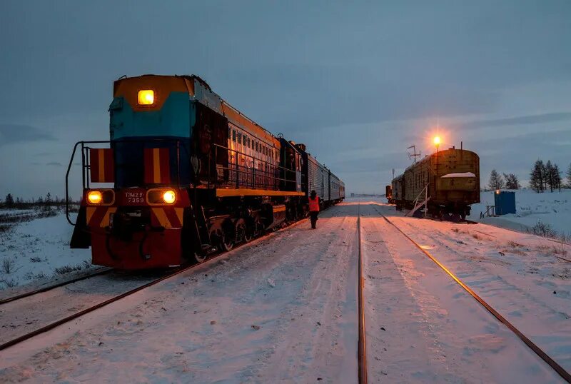 Сев ж. Полустанок на железной дороге. Жд станция первушино. Северная жд. Сев ж.
