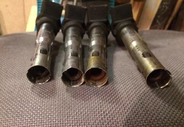 2 зажигания контакты. 1. Катушка зажигания фольксваген пассат сс. Катушка зажигания фабия 1. 6.