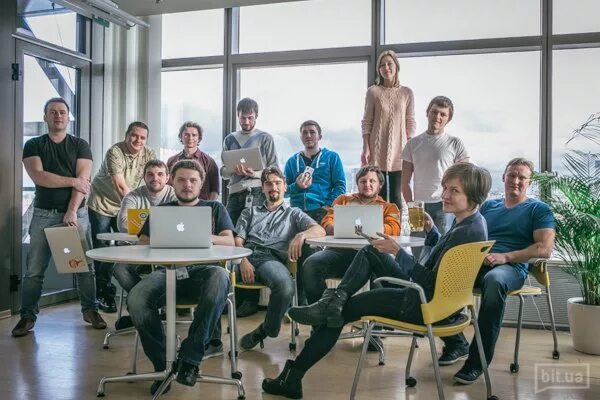 Бит работает