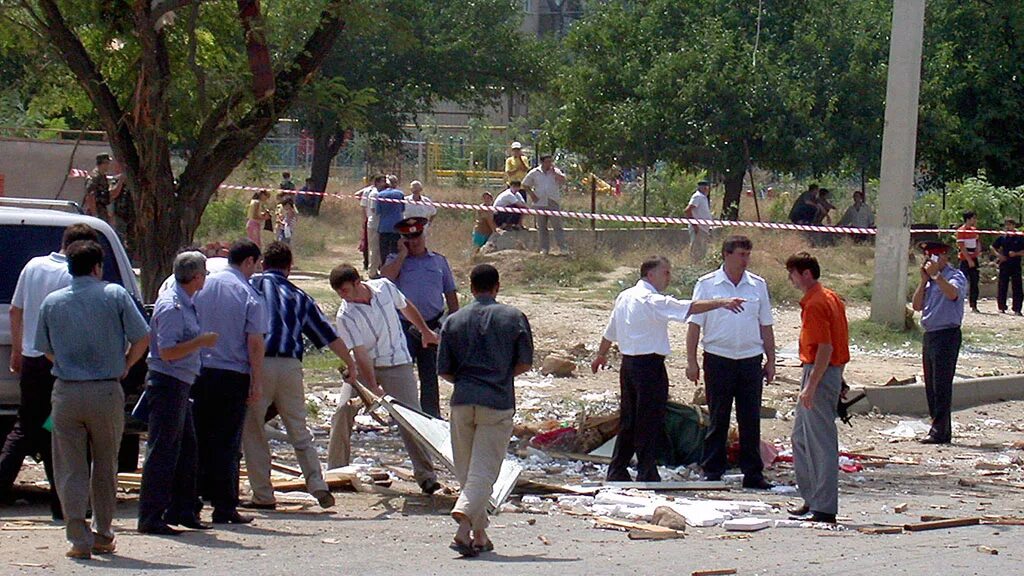 Теракт на Пархоменко в Махачкале. Взрыв на улице Пархоменко в Махачкале. Махачкала террористы