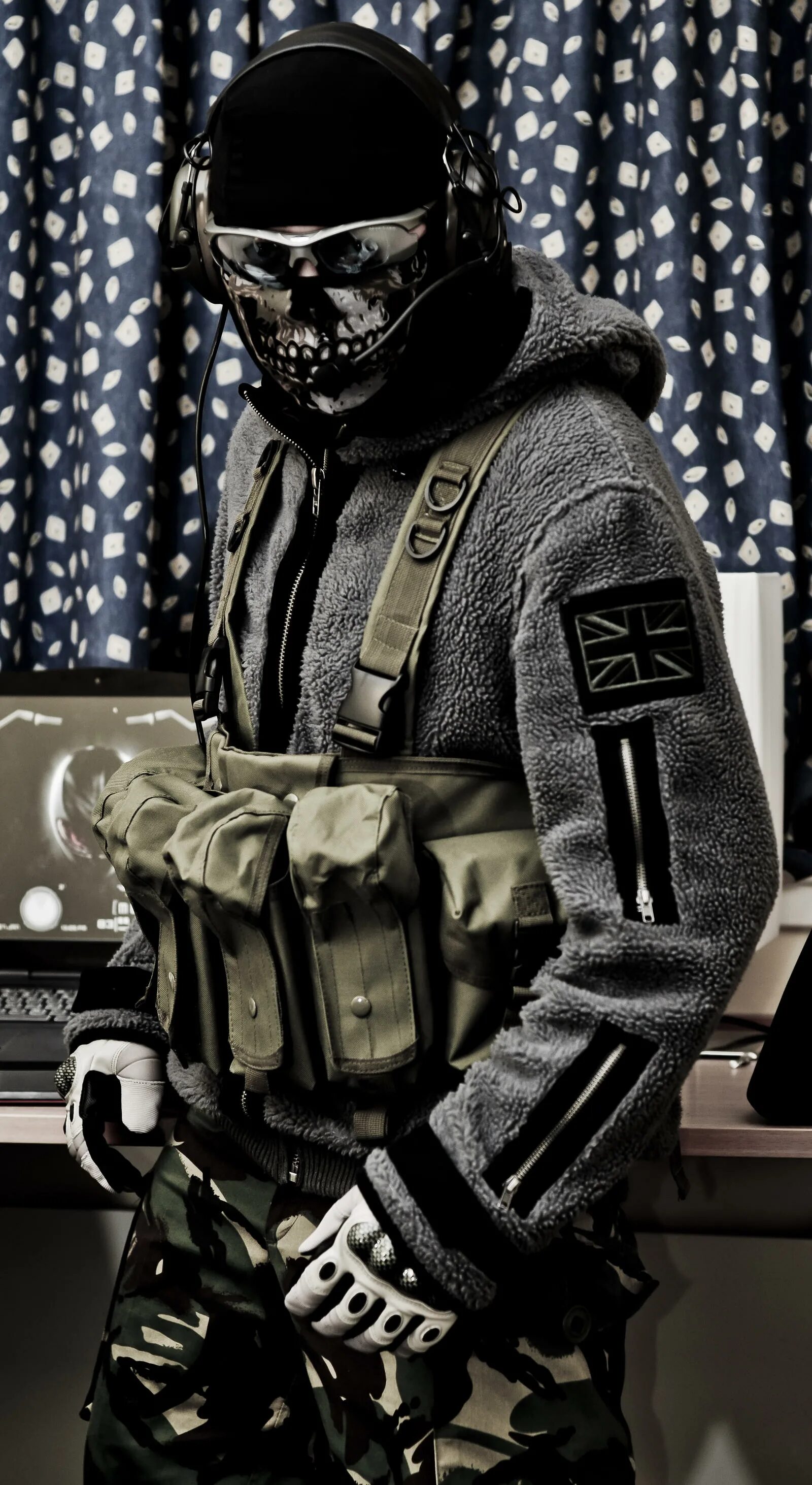 Костюм гоуста. Ghost mw2 страйкбол. маска гоуста из call of duty. маска гоуста из call of duty modern warfare 2. костюм гоуста из call of duty modern warfare 2.