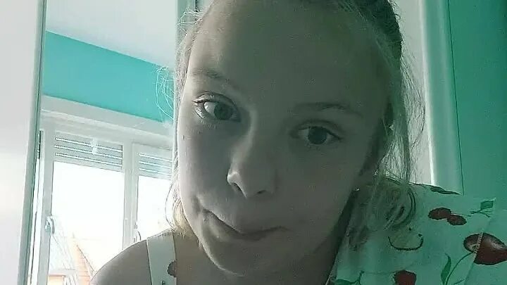 Live me streams. Полина матчина liveomg. liveomg ок. красивая девочка трансляция. liveomg трансляции.