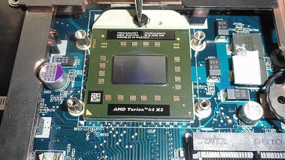 На каких ноутбуках можно заменить процессор. Процессор на ноутбуке 5520g. ноутбук со съемным процессором. процессор на ноутбук acer. замена процессора на ноутбуке.