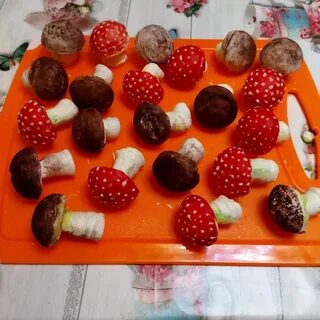 Грибочки из зефира
