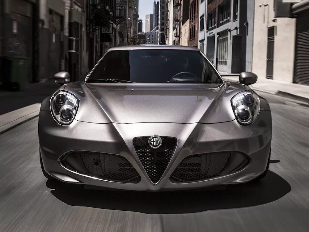 Альфа Ромео 4с 2021. Alfa Romeo 4c 2013. Alfa Romeo 4c Coupe. 4с Альфа Ромео черная.