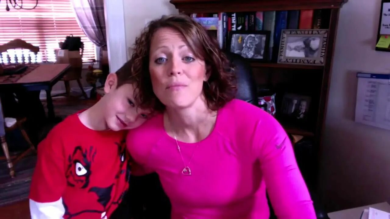 See mom suck. See mom suck. See mom suck. Velvet skye био. Блондинка со зрелым мужчиной.