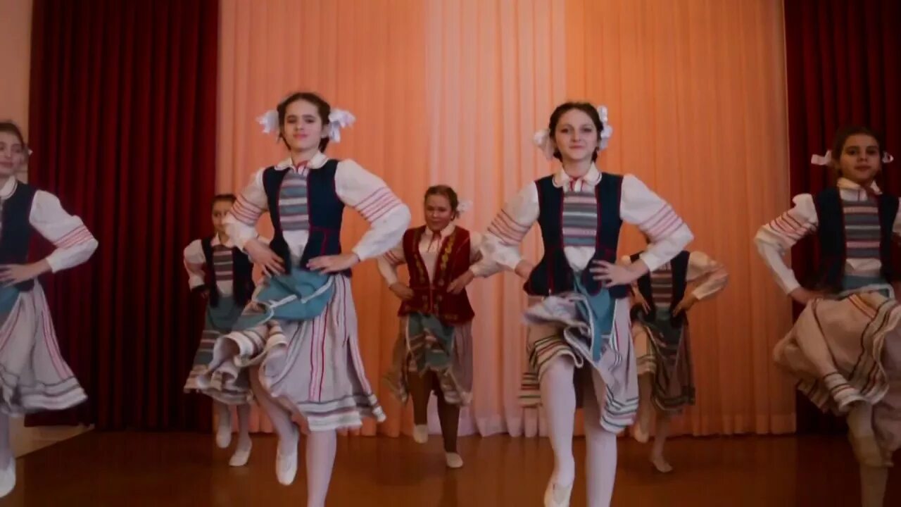 Танец бульба дети. Бульба дэнс. Бульба хоп. Ритм танец бульба. Сообщение о танце бульба.