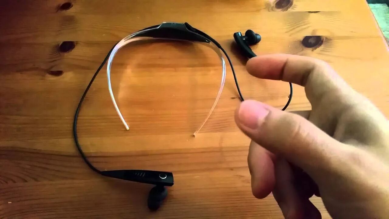Gear circle наушники разборка. 1 поколение беспроводных наушников самсунг. Samsung gear circle. Ремонт наушников самсунг gear. Samsung gear sport ремонт.