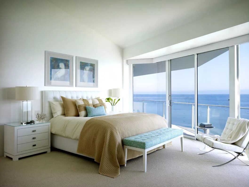 Спальня с панорамными окнами. Красивая спальня. Спальня с большими окнами. Красивая комната. Bedroom beach