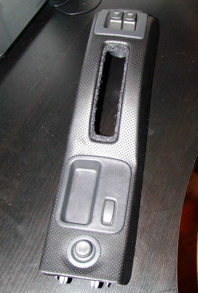 Облицовка рычага. Накладка кпп 58821c тойота прадо 120. Облицовка рычага. Облицовка рычага. Облицовка рычага стояночного тормоза renault logan 1.