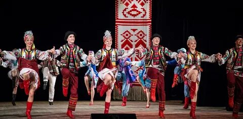 Танцы под украинские песни